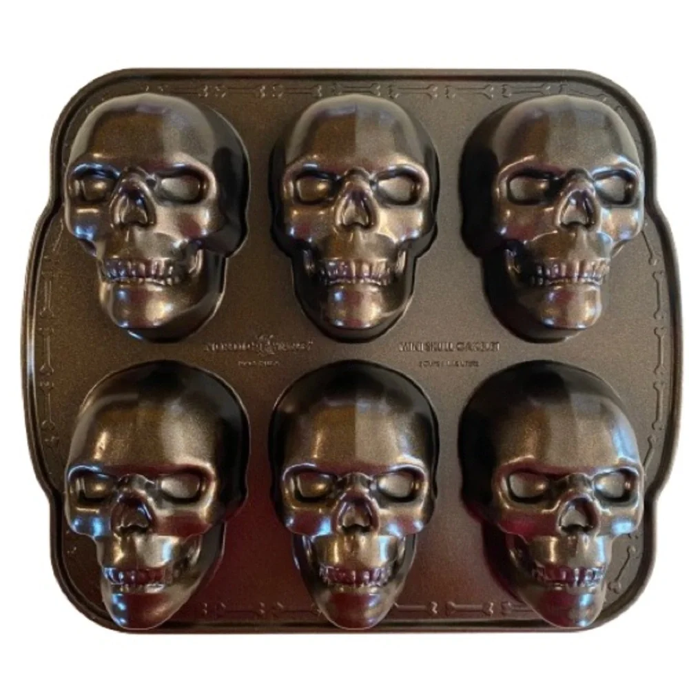 Nordic Ware Mini Skull Cakelet Pan 11.75” x 10” Non Stick Baking Gothic Haunted
